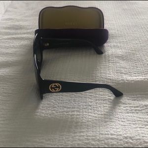 Oversized Gucci sunglasses